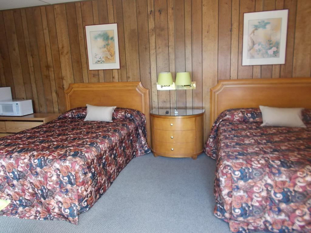 Atomic Inn Beatty Near Death Valley Ngoại thất bức ảnh